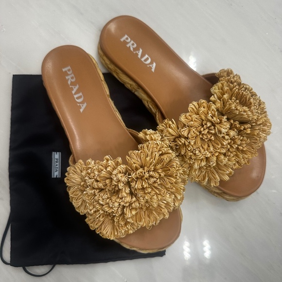 Authentic Prada Raffia Slides - Picture 1 of 3